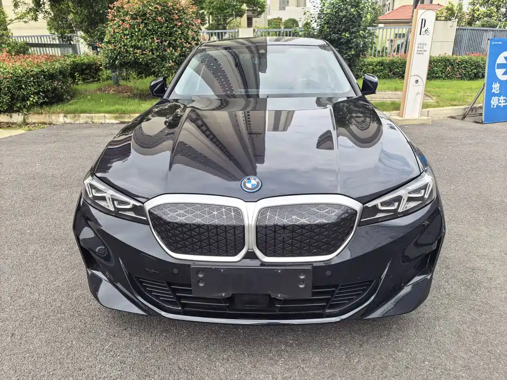 BMW i3 2025 — фото 2
