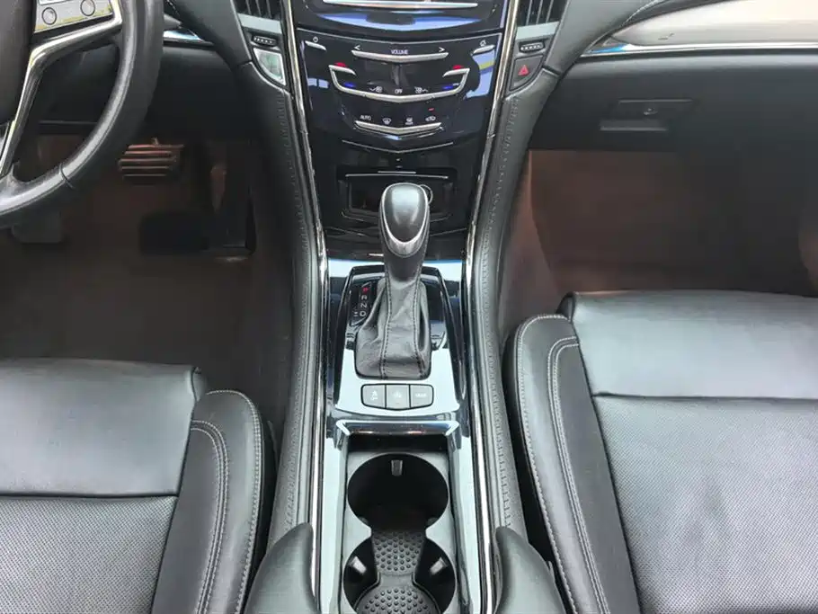 Cadillac ATS-L 2018 — фото 16
