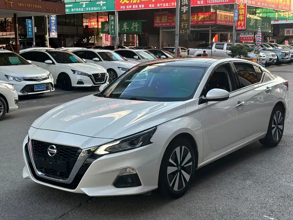 Nissan Teana 2021 — фото 1