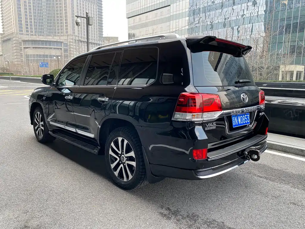 Toyota Land Cruiser 2019 — фото 4