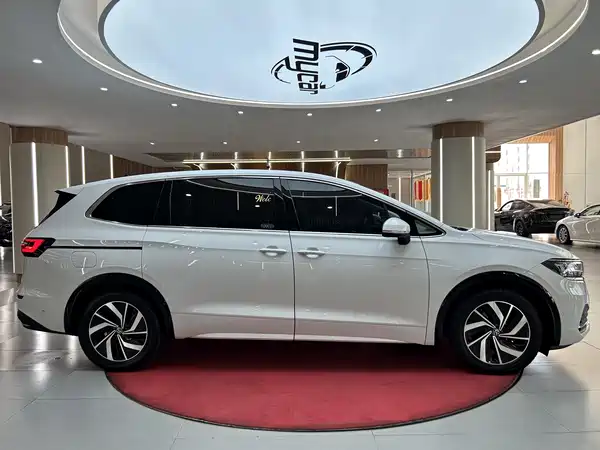 Volkswagen Viloran 2023