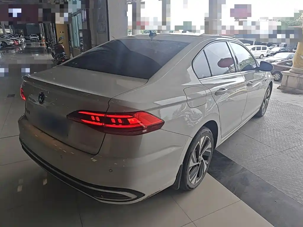 Volkswagen Bora 2024