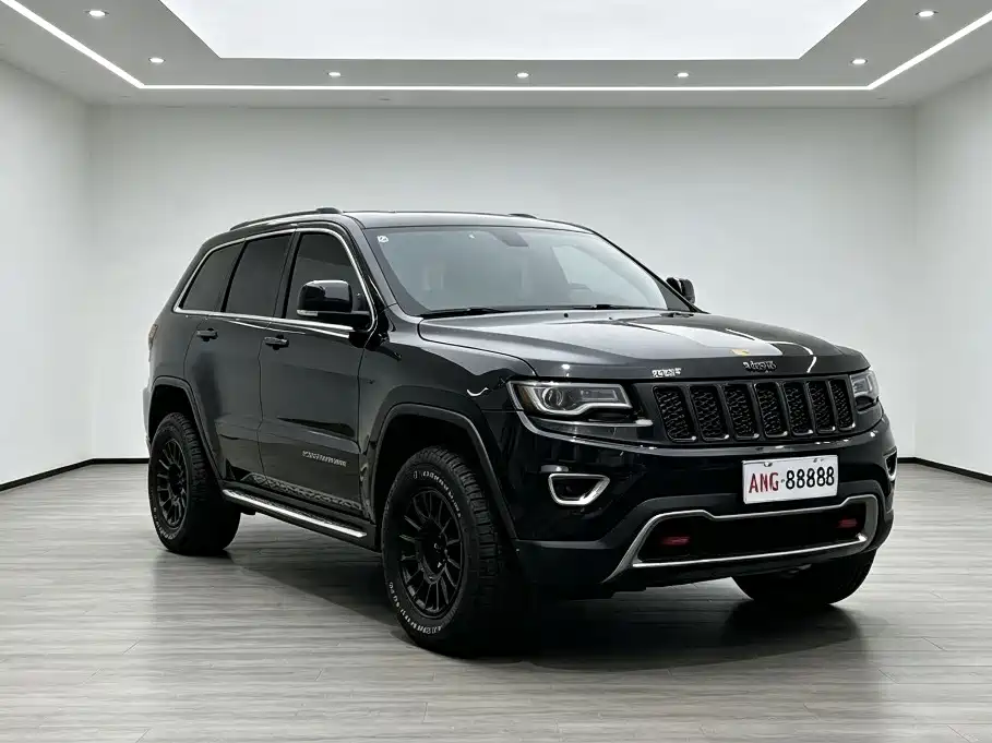 Jeep Grand Cherokee 2016 — фото 3