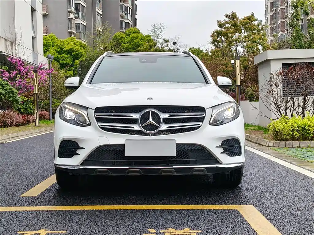Mercedes-Benz GLC 2018 — фото 1
