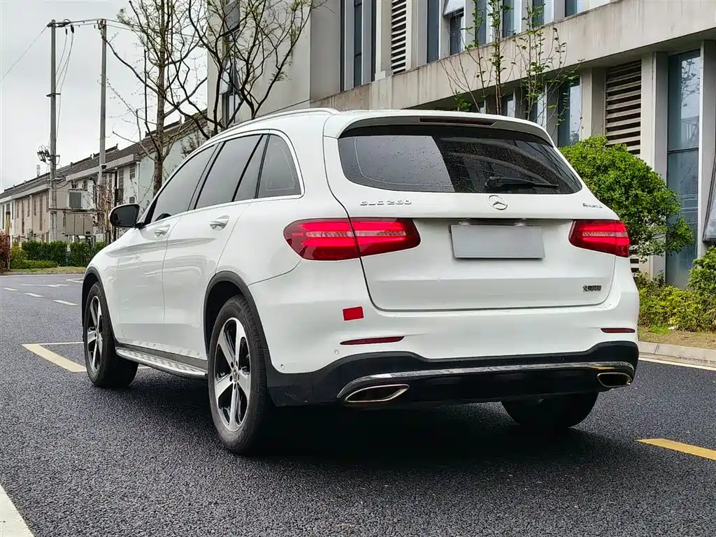 Mercedes-Benz GLC 2018 — фото 4