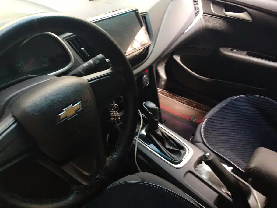 Chevrolet Cavalier 2018 — фото 13