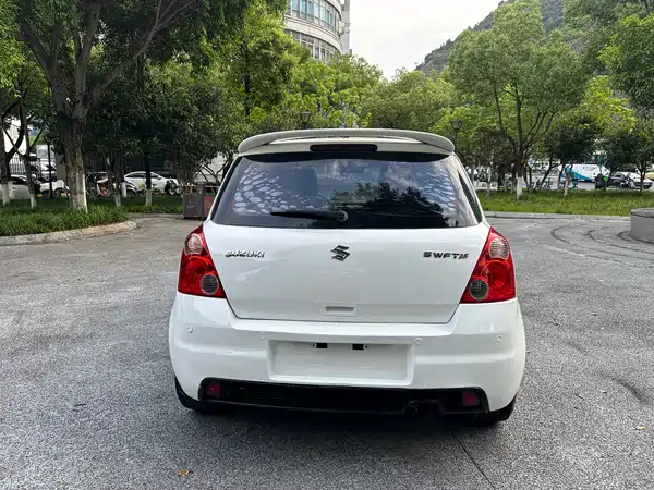 Suzuki Swift 2013