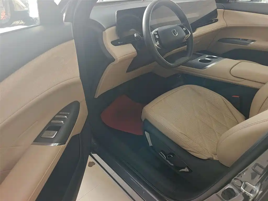Changan CS75 PLUS 2024 — фото 11