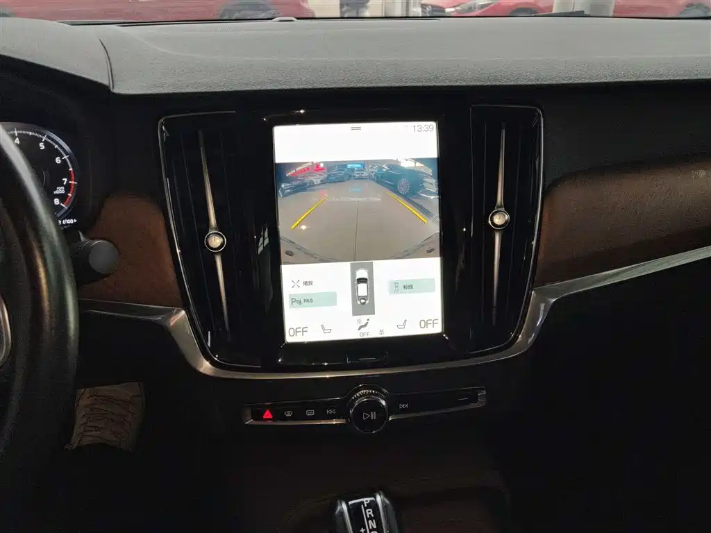 Volvo S90 2020 — фото 13