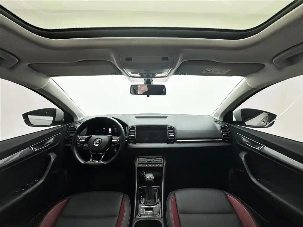 Skoda Karoq 2023 — фото 22