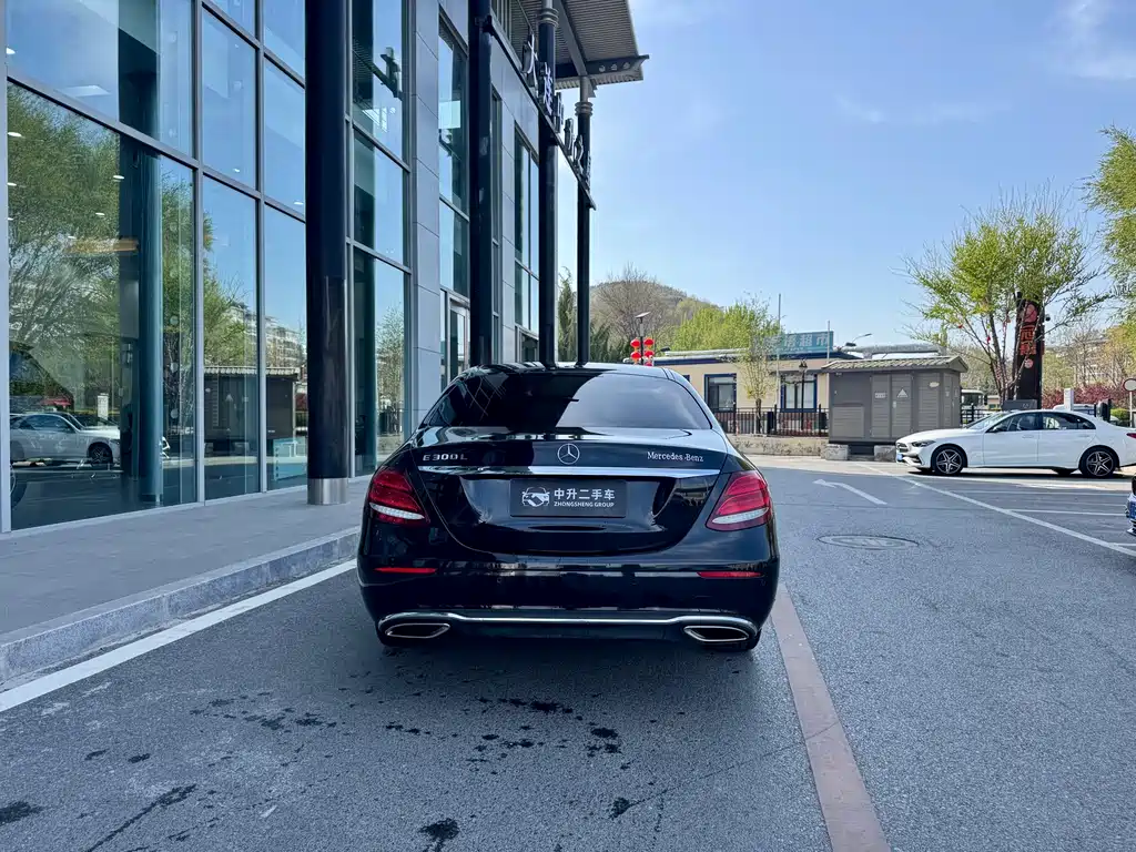 Mercedes-Benz E-Class 2018 — фото 8