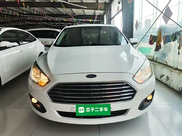 Ford Escort 2015