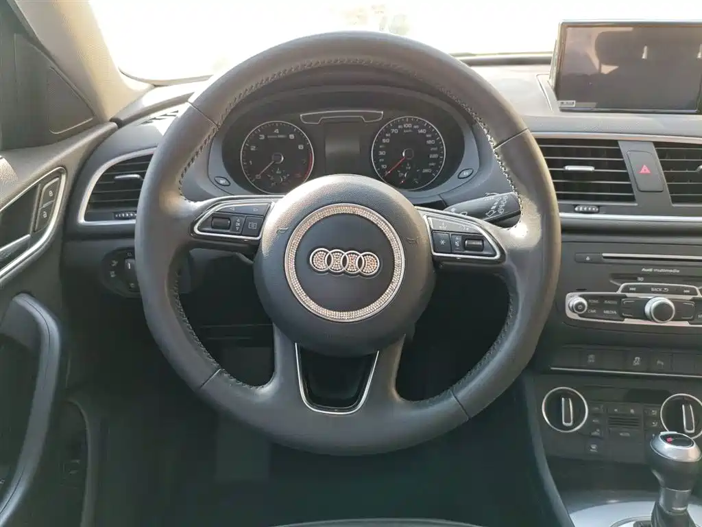 Audi Q3 2018 — фото 7