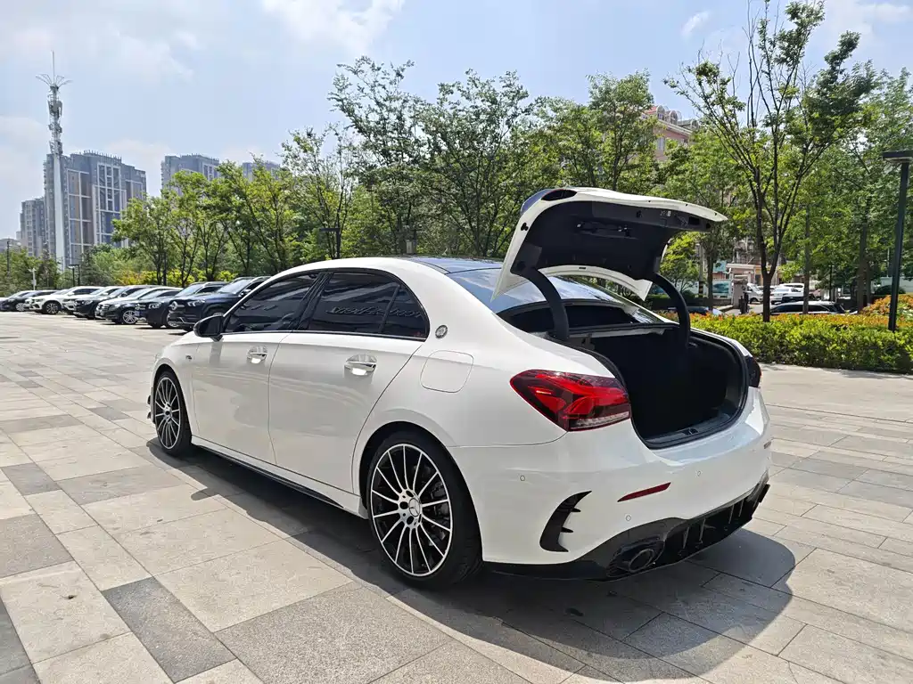 Mercedes-Benz A-Class AMG 2023 — фото 15
