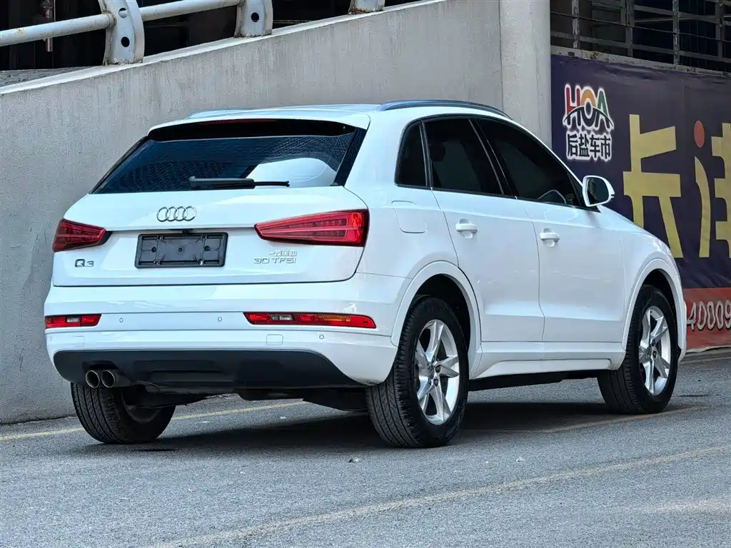 Audi Q3 2019 — фото 5