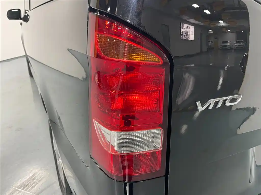 Mercedes-Benz Vito 2018 — фото 12