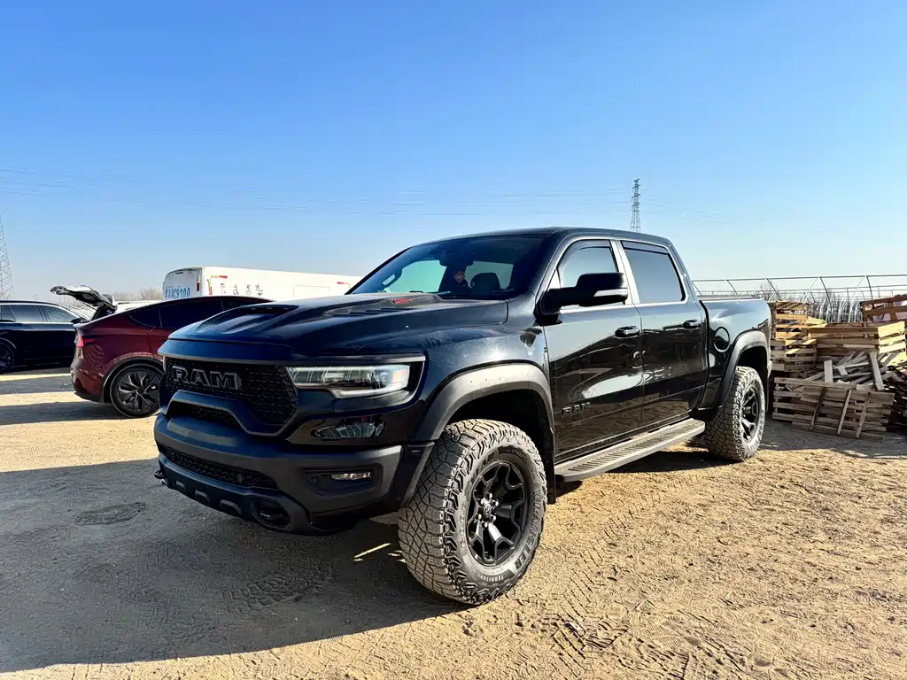 RAM Trucks 2023 — фото 1