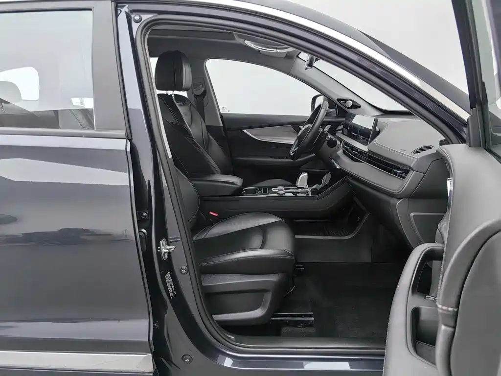 Chery Tiggo 8 PLUS 2023 — фото 23