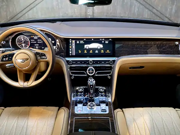 Bentley Flying Spur 2022