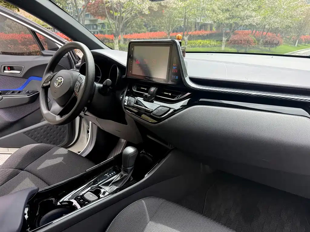 Toyota IZOA 2021 — фото 15