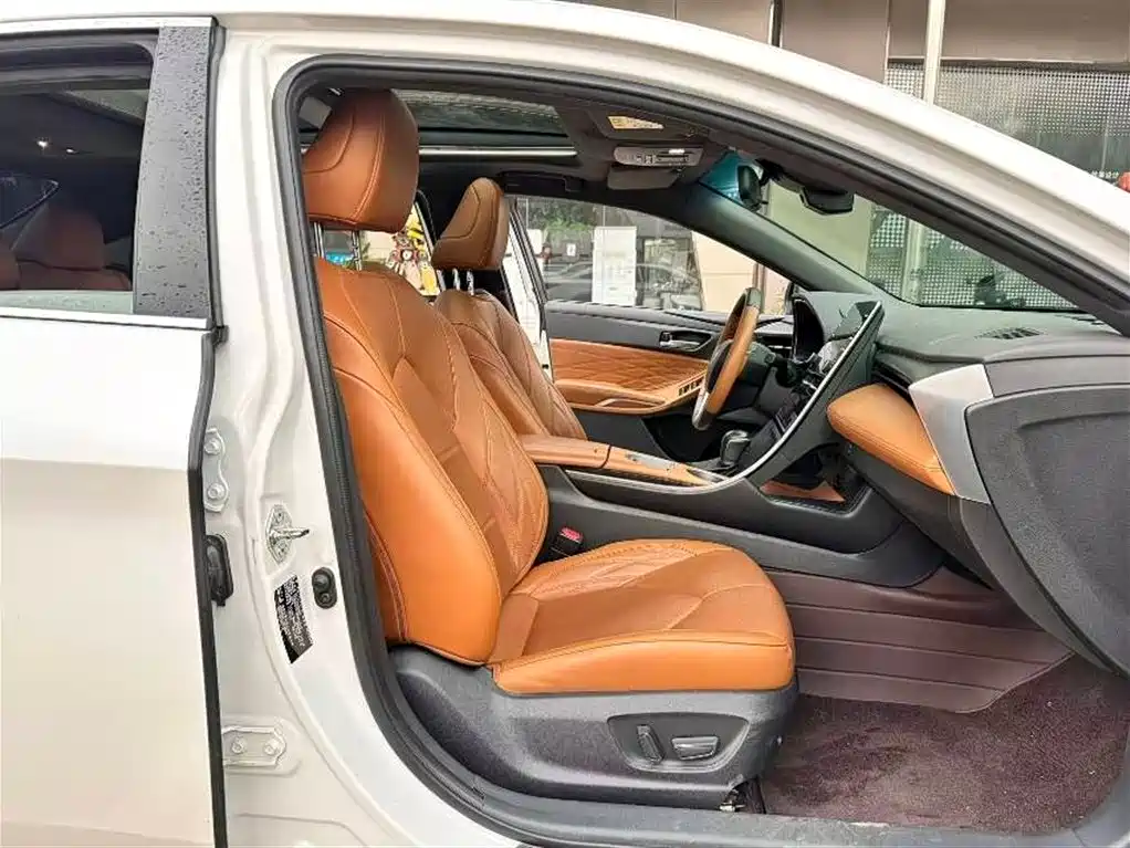 Toyota Avalon 2021 — фото 10