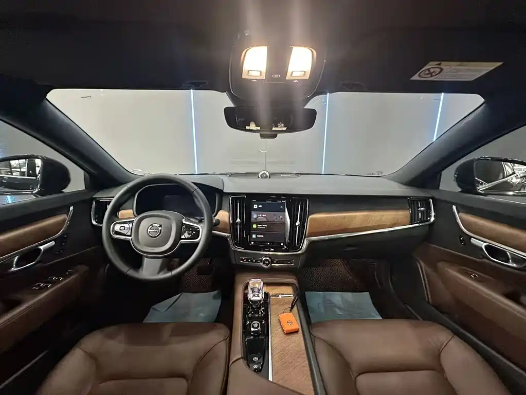 Volvo S90 2023 — фото 11