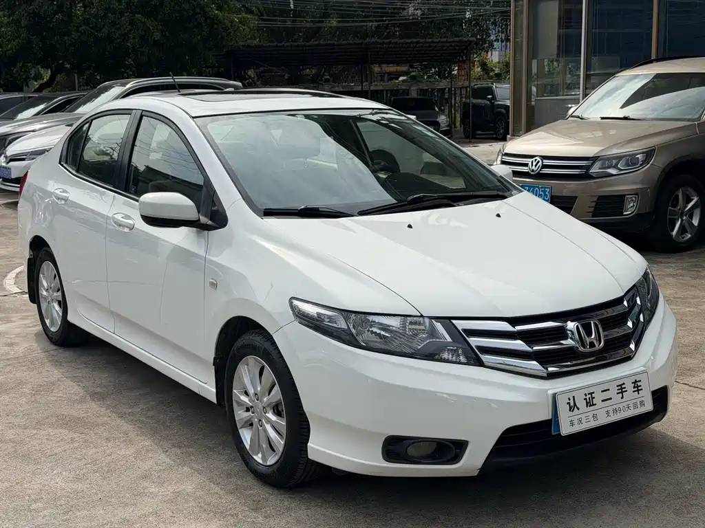 Honda City Classic 2015 — фото 3