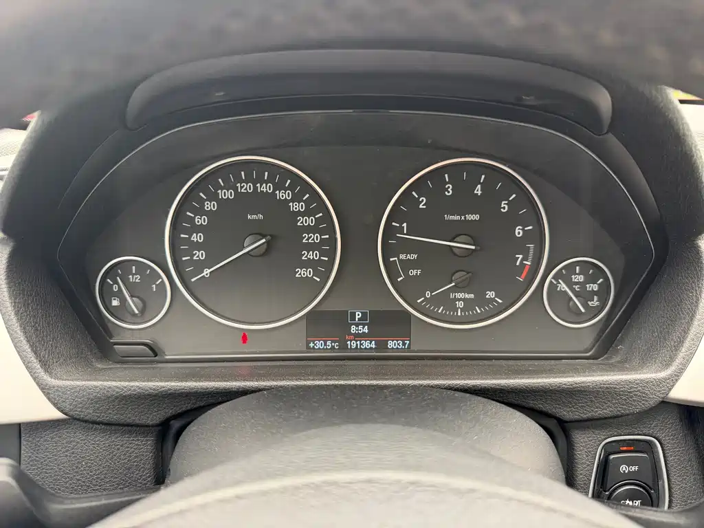 BMW 3 Series 2015 — фото 9