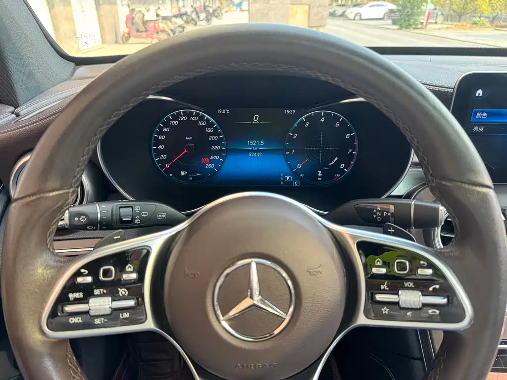 Mercedes-Benz GLC 2020 — фото 12