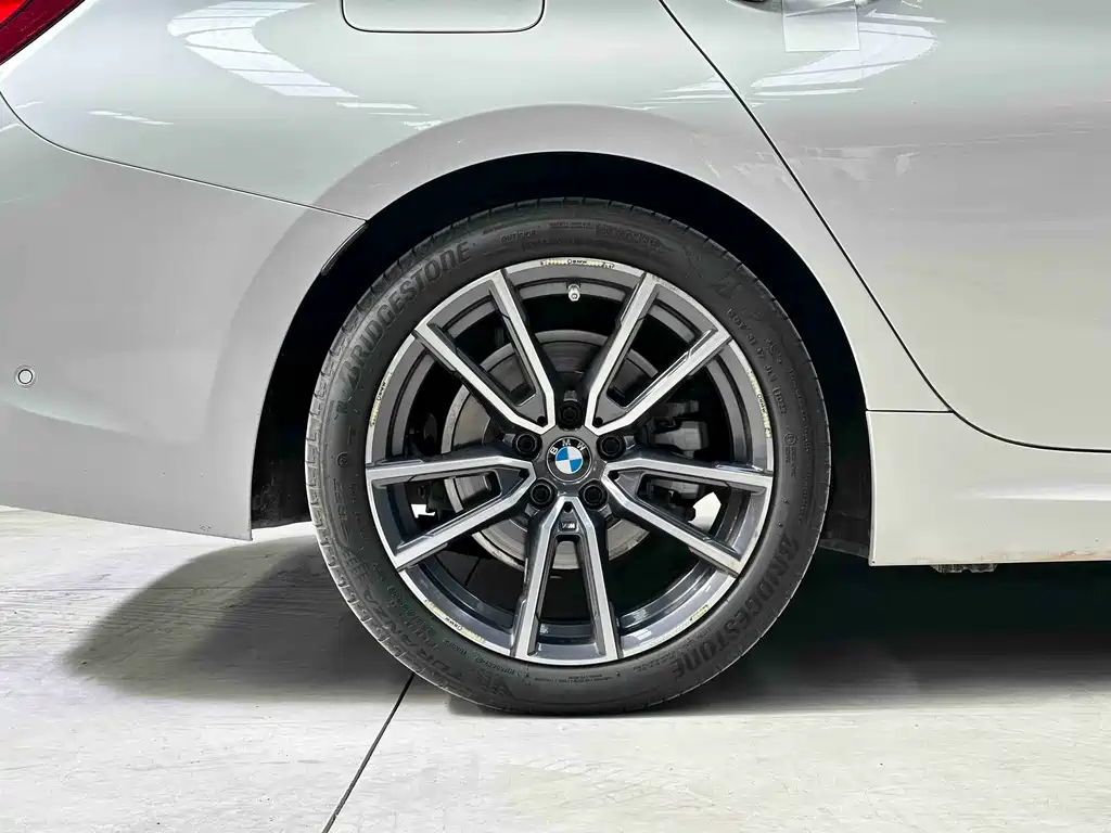 BMW 3 Series 2022 — фото 12