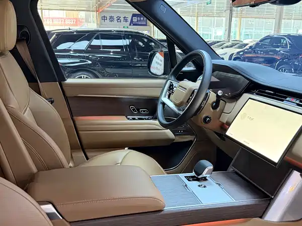 Land Rover Range Rover 2025