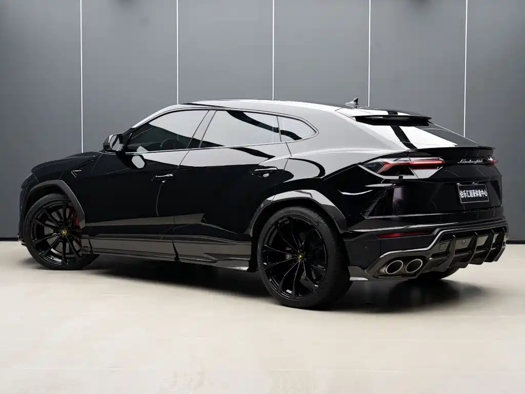 Lamborghini Urus 2022 — фото 6
