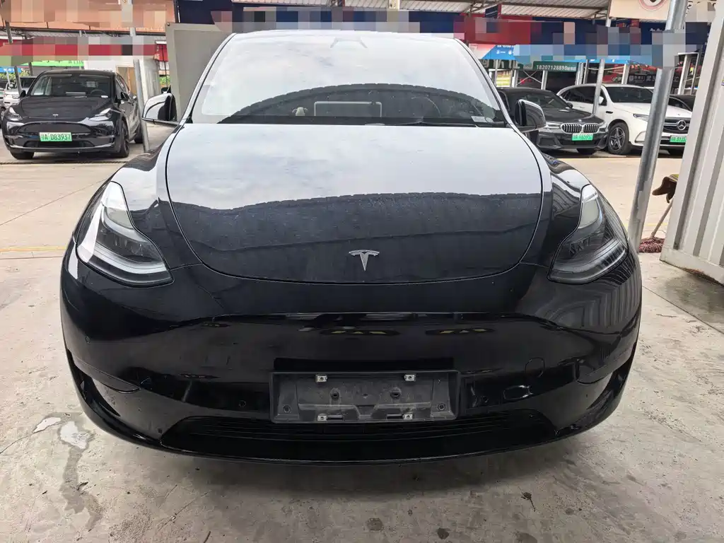 Tesla Model Y 2023 — фото 2
