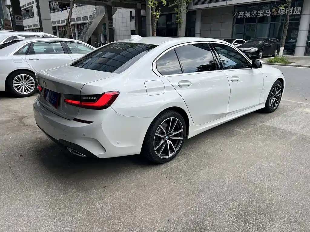 BMW 3 Series 2020 — фото 17