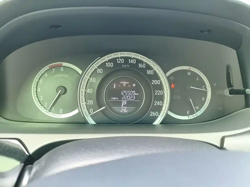 Honda Accord 2018 — фото 12