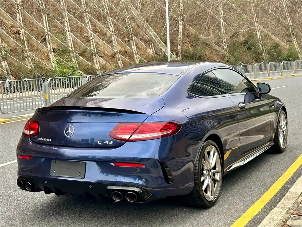 Mercedes-Benz C-Class AMG 2022 — фото 8