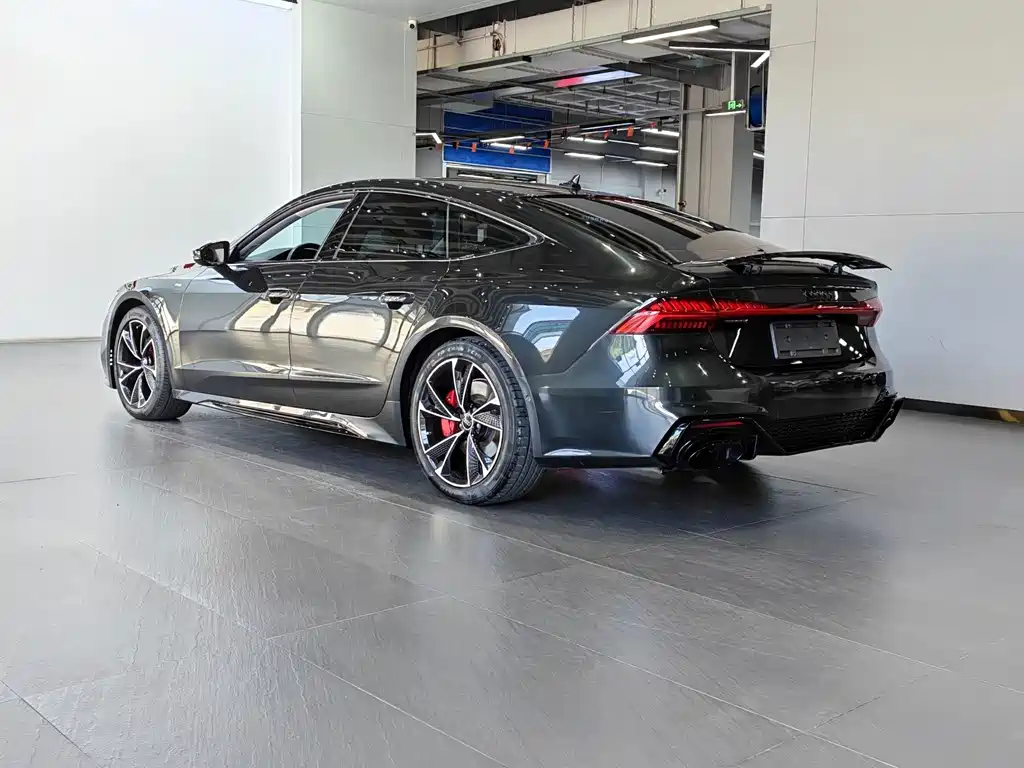 Audi A7 2021 — фото 20