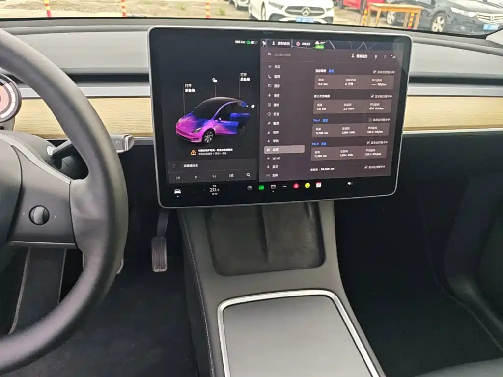 Tesla Model Y 2023 — фото 13