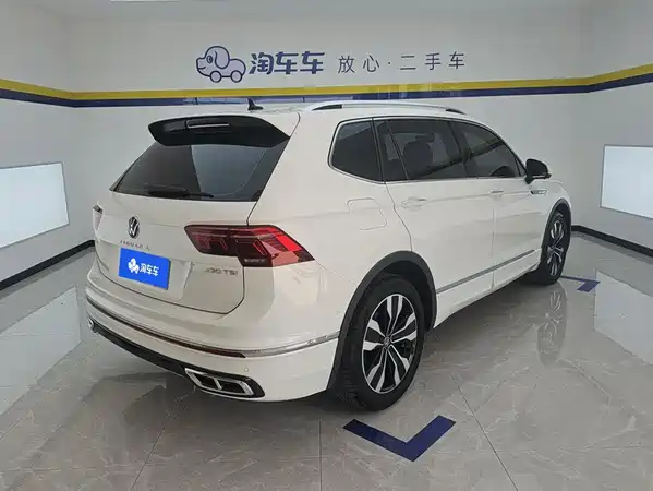 Volkswagen Tiguan L 2022