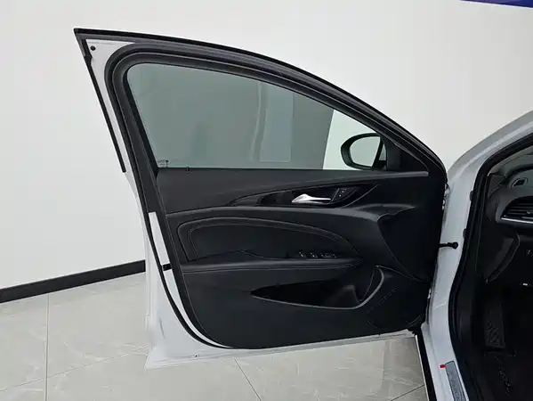 Buick Regal 2025