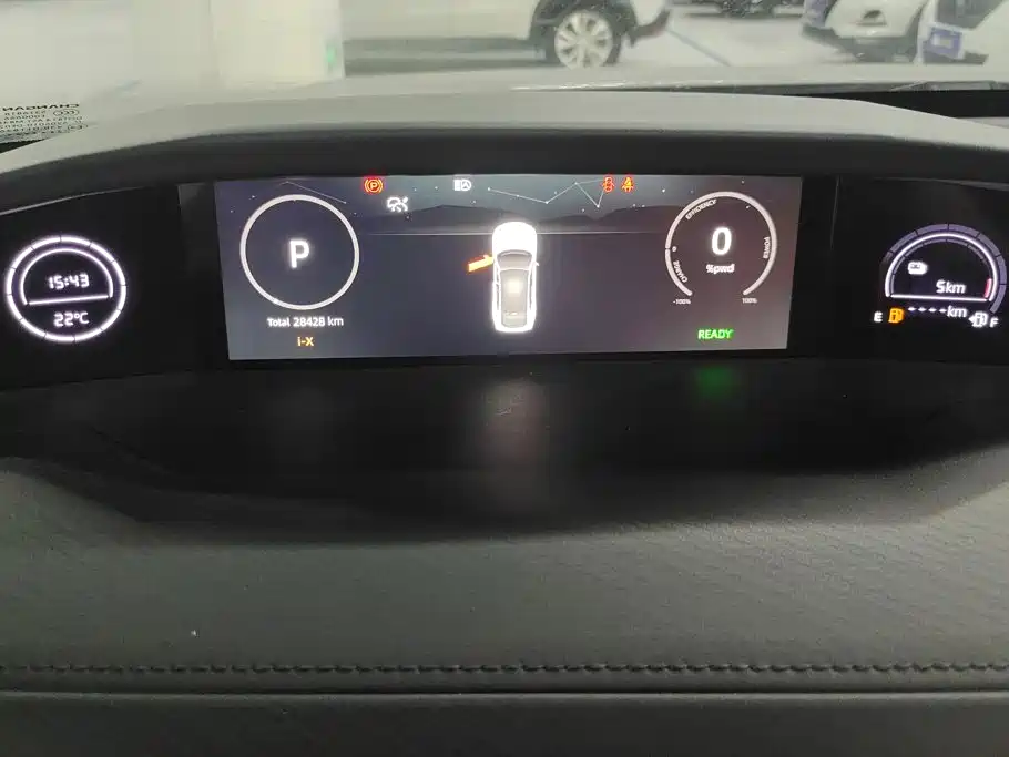 Changan UNI-V Smart Electric Idd 2023 — фото 14