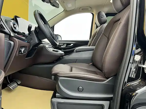 Mercedes-Benz V-Class 2025
