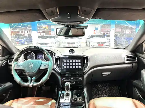 Maserati Ghibli 2016