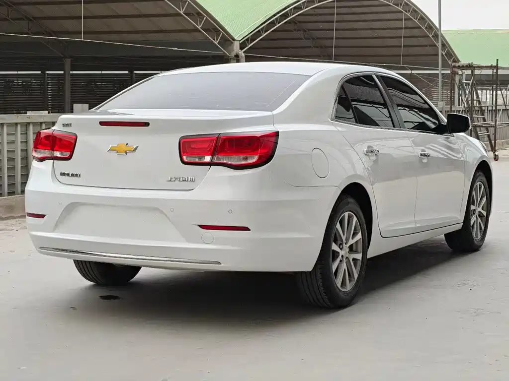 Chevrolet Malibu 2018 — фото 6