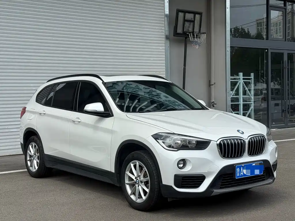 BMW X1 2019 — фото 3