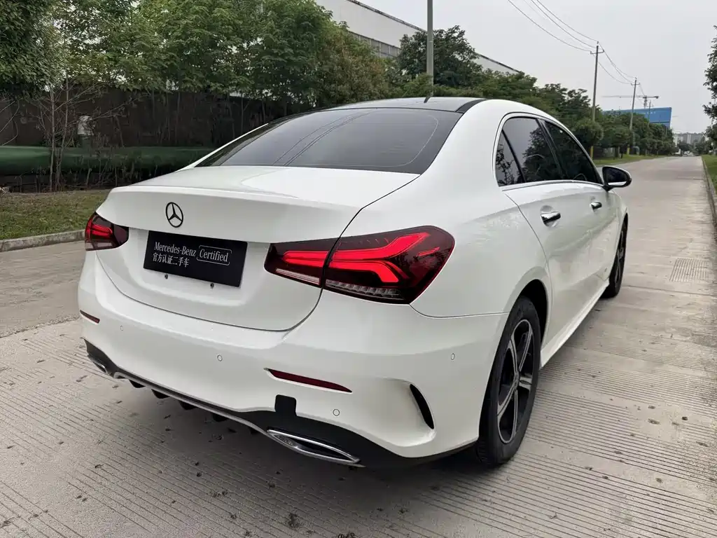 Mercedes-Benz A-Class 2023 — фото 10