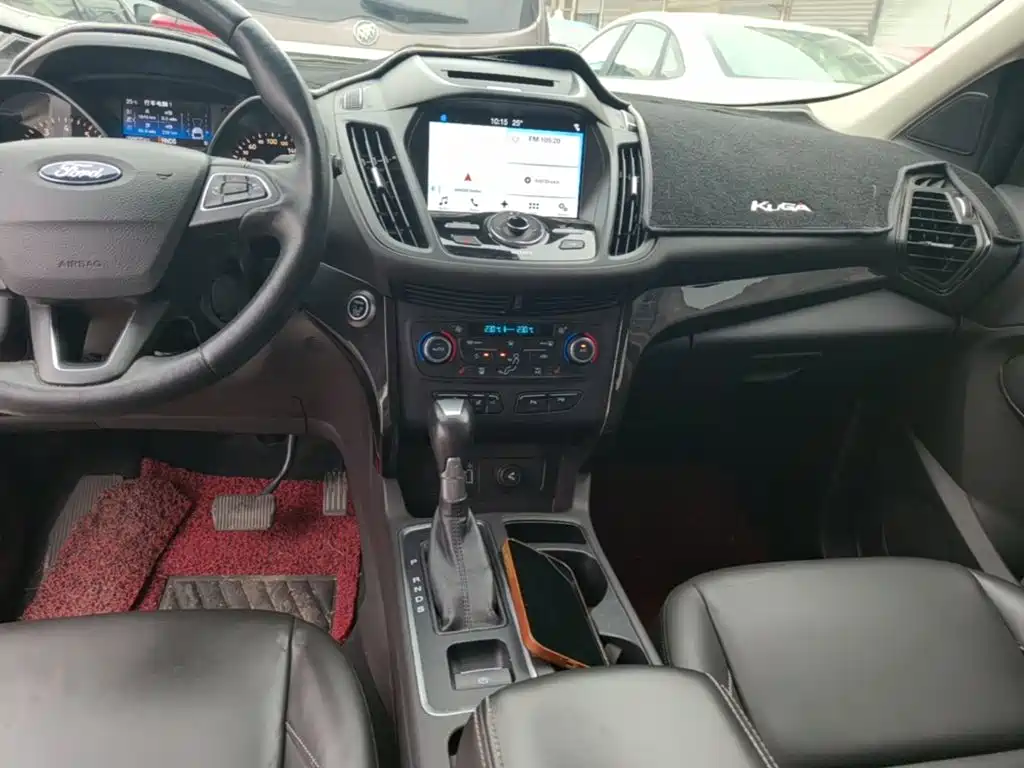 Ford Kuga 2017 — фото 13