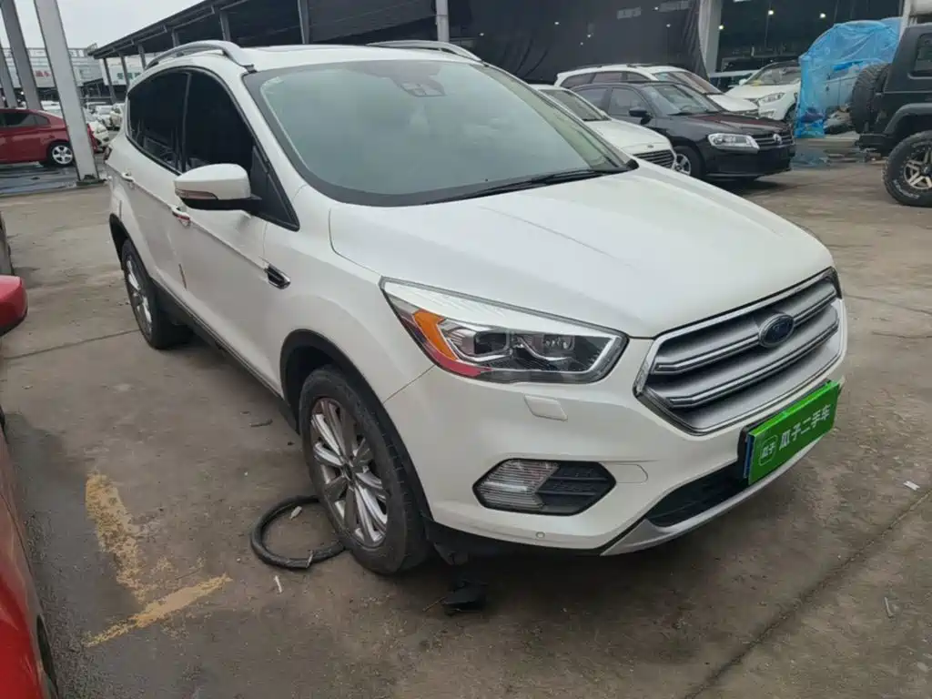 Ford Kuga 2017 — фото 4