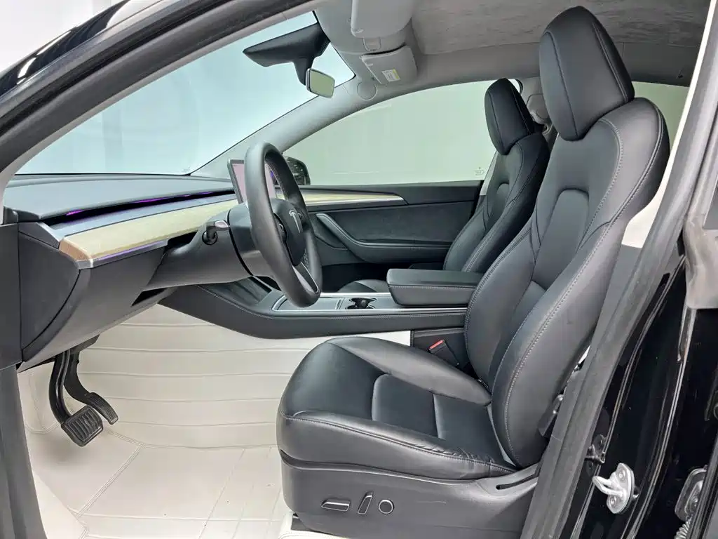 Tesla Model Y 2023 — фото 16