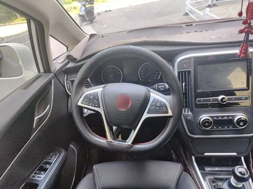 BYD MAX 2018